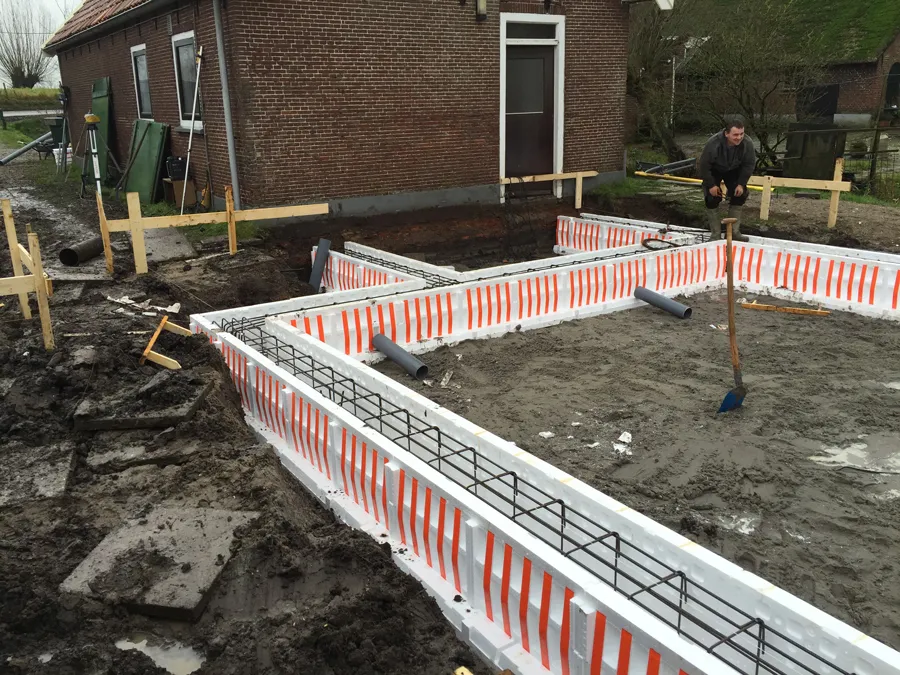 Funderingswerk naast het bestaande pand